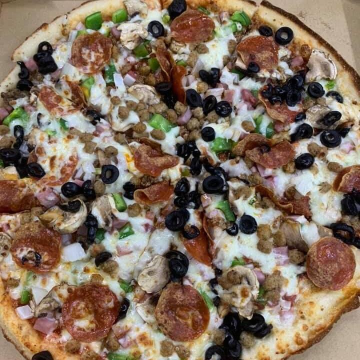 Food from Kickin' Pizza in Radcliff, Kentucky